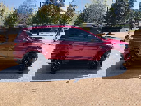 Used 2017 Ford Escape SE w/ Equipment Group 201A image 5
