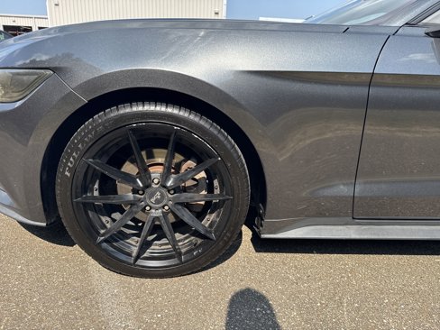 Used 2016 Ford Mustang Coupe image 9