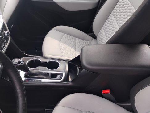 Used 2019 Chevrolet Equinox LS image 13