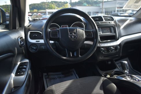 Used 2019 Dodge Journey SE image 17