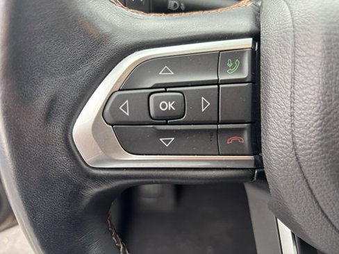 Used 2022 Jeep Compass Limited image 10