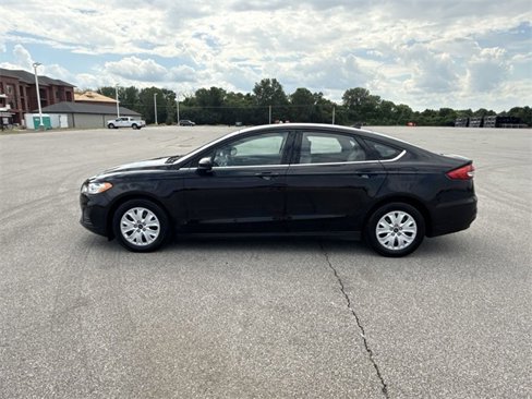 Used 2020 Ford Fusion S image 10