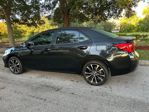 Used 2019 Toyota Corolla SE image 3