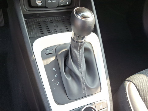 Certified 2024 Hyundai Venue Limited image 14