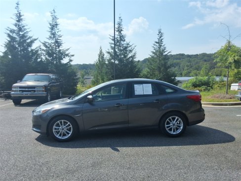 Used 2018 Ford Focus SE image 8