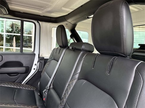 Used 2021 Jeep Wrangler Unlimited Sahara image 16