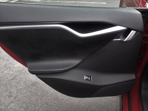 Used 2015 Tesla Model S P85D image 37