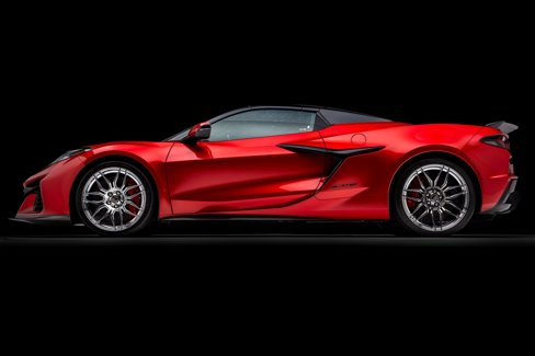 Used 2024 Chevrolet Corvette Z06 w/ Stealth Interior Trim Package image 12