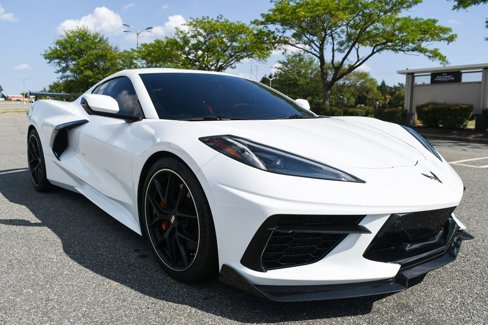 Used 2021 Chevrolet Corvette Stingray Premium Cpe w/ Z51 Performance Package image 3