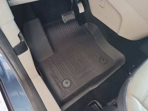 Used 2019 Ford Transit Connect XLT w/ XLT Premium Package image 18