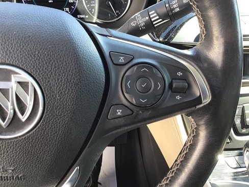 Used 2018 Buick Envision Premium image 18