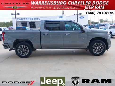Used 2020 Chevrolet Silverado 1500 RST w/ Texas Edition image 2