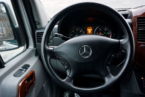 Used 2013 Mercedes-Benz Sprinter 2500 image 39