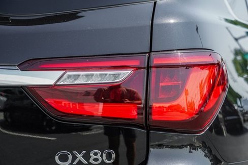 Used 2019 INFINITI QX80 Luxe image 6