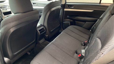 Used 2011 Subaru Outback 2.5i image 12