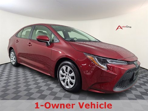 Used 2022 Toyota Corolla LE image 1