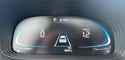 Used 2023 Hyundai Venue SEL image 24