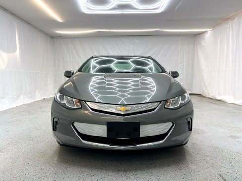 Used 2017 Chevrolet Volt LT w/ Comfort Package image 8