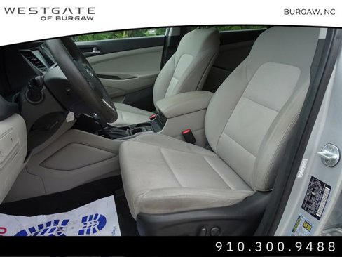 Used 2018 Hyundai Tucson SEL image 16