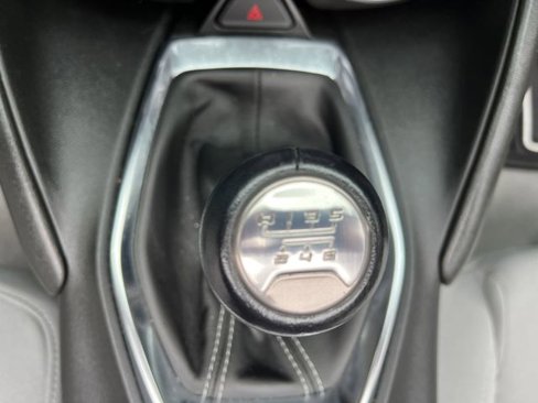 Used 2022 Chevrolet Camaro LT image 11