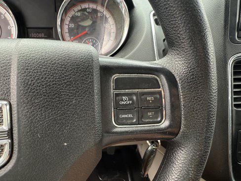 Used 2019 Dodge Grand Caravan SE image 23