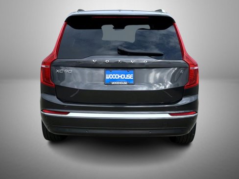 Used 2024 Volvo XC90 B6 Plus image 6