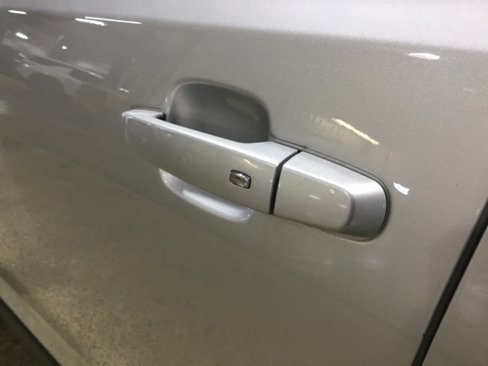 Used 2019 GMC Acadia SLE w/ LPO, Floor Liner Package image 10