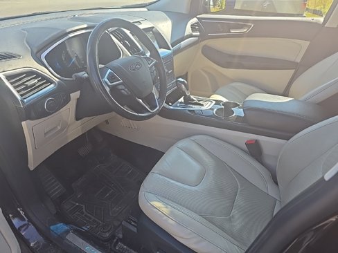Used 2016 Ford Edge Titanium w/ Equipment Group 302A image 9