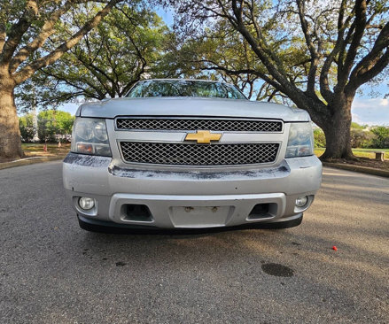 Used 2013 Chevrolet Suburban LTZ image 9