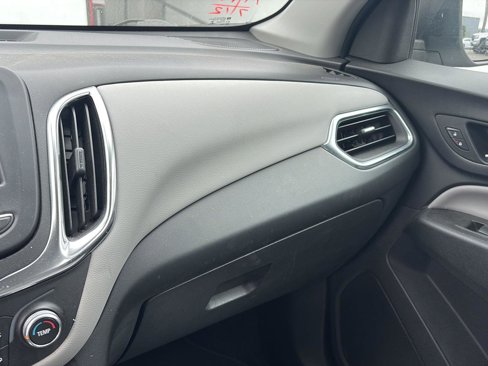 Used 2022 Chevrolet Equinox LS image 12