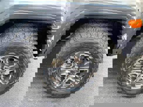 Used 2018 Jeep Wrangler Unlimited Sport S image 11