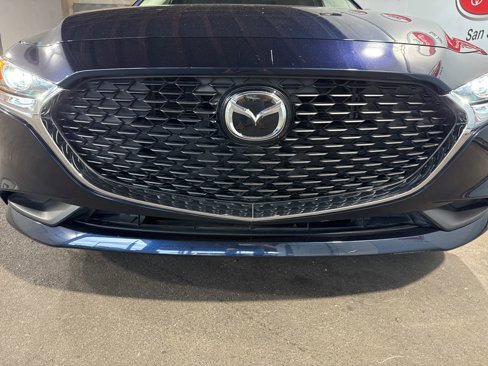 Used 2022 MAZDA MAZDA3 s image 11
