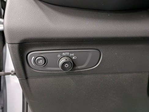 Used 2023 Buick Envision Preferred image 21