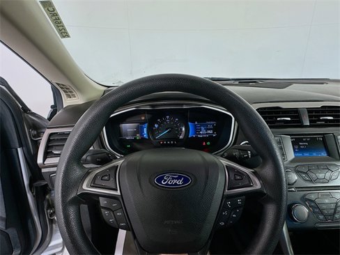 Used 2018 Ford Fusion S image 11