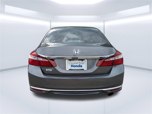 Used 2017 Honda Accord LX image 5