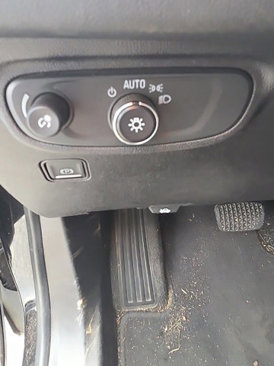 Used 2018 GMC Terrain SLE image 13