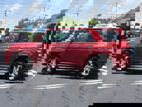 Used 2012 Toyota 4Runner SR5 image 12