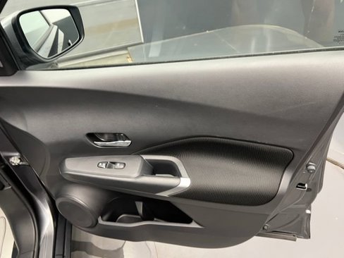 Used 2022 Nissan Kicks SV image 47
