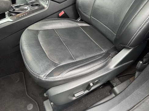 Used 2019 Ford Explorer Limited w/ Ford Safe & Smart Package image 16