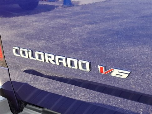 Used 2017 Chevrolet Colorado Z71 image 29