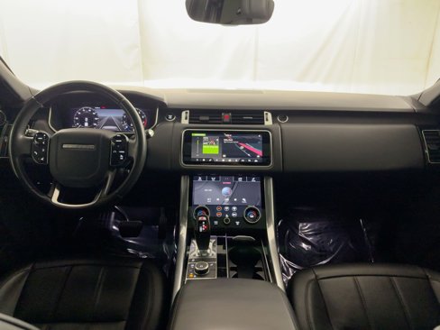 Used 2020 Land Rover Range Rover Sport HSE image 17
