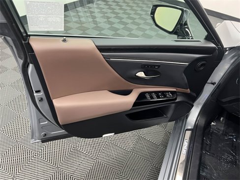 Used 2023 Lexus ES 350 w/ Premium Package image 9