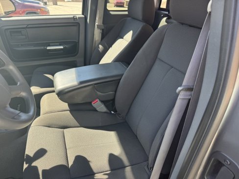 Used 2007 Mitsubishi Raider LS image 9