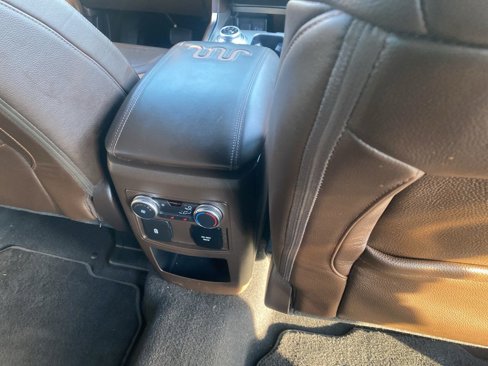 Used 2021 Ford Explorer King Ranch w/ Premium Technology Package image 19