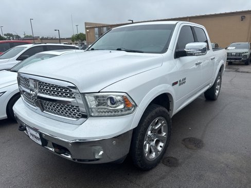 Used 2015 RAM 1500 Laramie w/ Convenience Group image 3