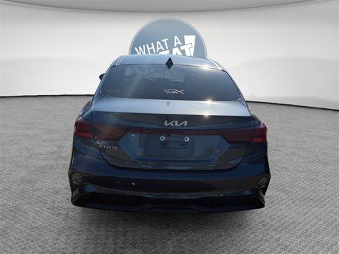 Certified 2022 Kia Forte LXS w/ LXS Technology Package image 4