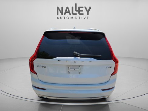 Used 2021 Volvo XC90 T6 Momentum image 4
