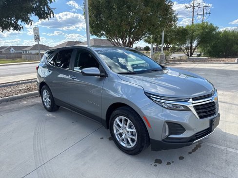 Used 2024 Chevrolet Equinox LT image 3