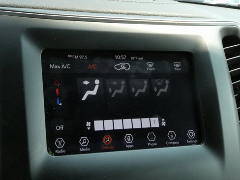 Used 2019 Jeep Cherokee Latitude Plus image 38