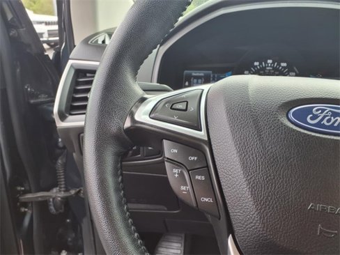 Used 2024 Ford Edge SEL image 15